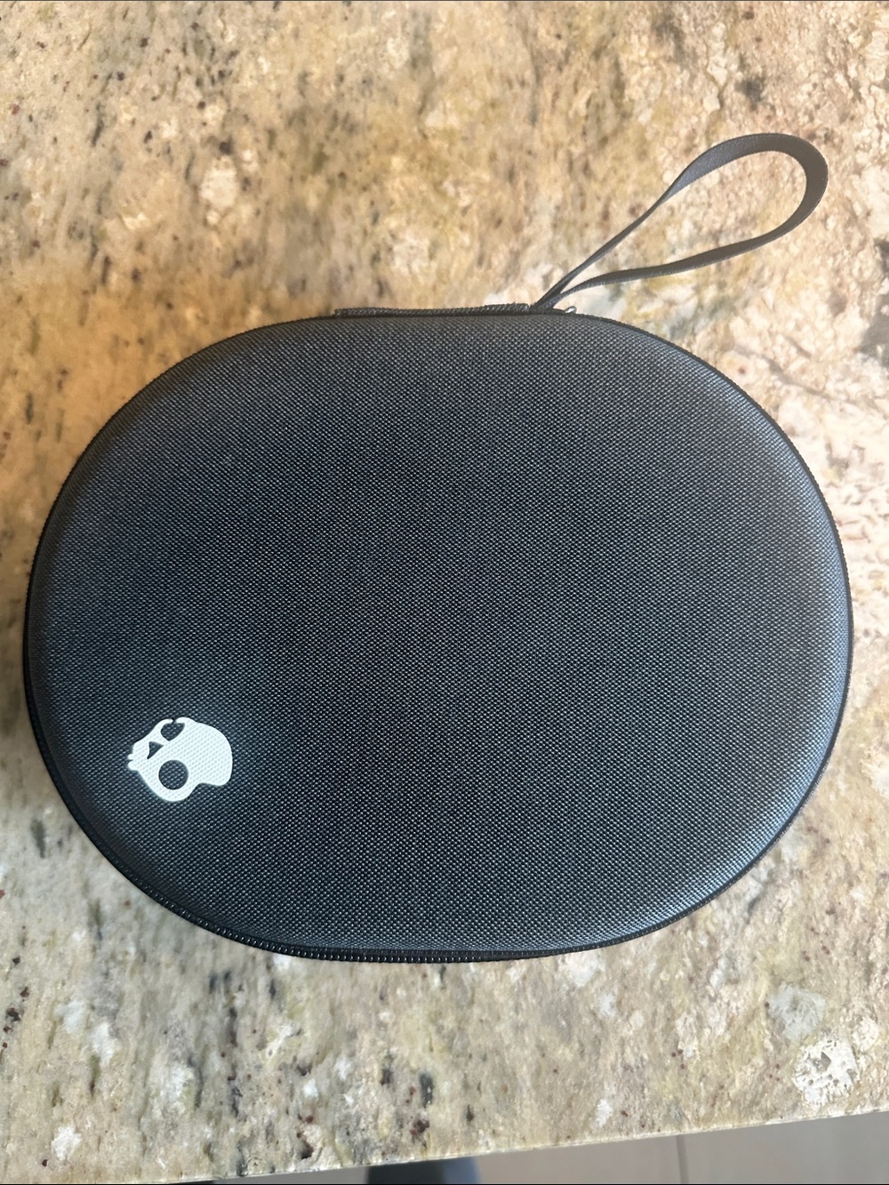 Skullcandy Black Oval Carrying Case with Wrist Strap
